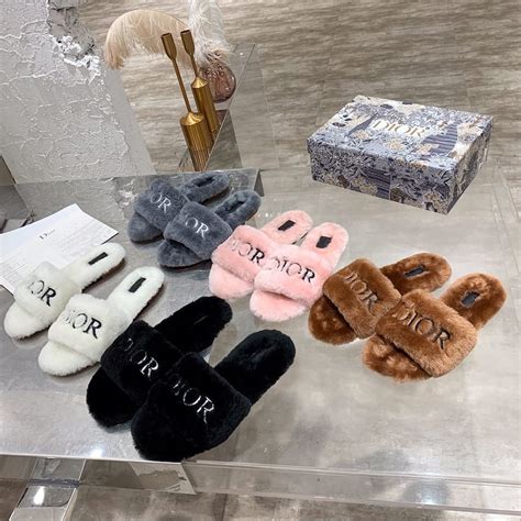 dior fur slipper